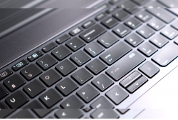 HP ZBOOK 17 G3 Core i7 6700 Ram 8GB Ổ cứng 500GB Card M2000M