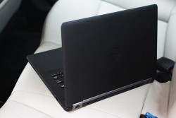 DELL LATITUDE E7470 | CORE I5-6300U  |  RAM 8GB  |  Ổ CỨNG SSD 256GB  |  CARD: INTEL HD GRAPHICS 520