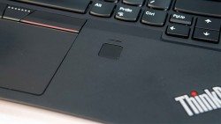 Lenovo ThinkPad X1 Carbon Gen5 |Core I5 6300 | Ram 8GB  | SSD 256 GB | intel HD Graphics | 14inch FHD