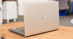 DELL XPS 15 7590 | Intel Core I7 9750H | Ram 8GB| NVIDIA GTX 1650 | SSD 256GB | 15,6inch FHD