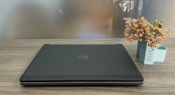 DELL PRECISION 7520 | Intel Core i7 7920HQ | 8GB | Nvidia Quadro M2200M | SSD 256GB  | 15,6inchFHD cảm ứng