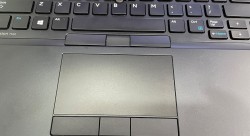 DELL PRECISION 7520 | Intel Core i7 7920HQ | 8GB | Nvidia Quadro M2200M | SSD 256GB  | 15,6inchFHD cảm ứng