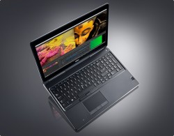 DELL Precision 7510 | Core I7 6820HQ | 8GB | Quadro M2000M | SSD 256GB | 15,6inchFHD