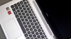 (New) Acer Spin 3 SE 2020 | Ryzen R3-3250U | RAM 4GB | SSD 128GB | VGA AMD Vega 3 | 14 inch HD cảm ứng