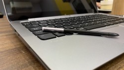 HP Elitebook x2 1011 G1 | Intel Core M-5Y71 | 8GB | Intel HD Graphics 5300 | SSD 128GB | 11,6 inch FHD cảm ứng