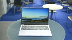 DELL INSPIRON 5490 | Intel Core I5 10210U | 8GB | Nvidia Gefroce MX 250 | 256 GB | 14inch FHD