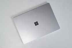Surface Laptop 3 | AMD Ryzen 5 | Ram 8GB | AMD Radeon Graphics | SSD 128GB | 15inch cảm ứng