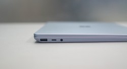(New FullBox) Surface Laptop Go | Intel i5-1035G | 8GB | 128GB | 12.4inch Touchscreen