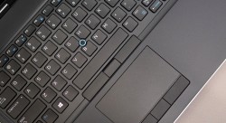 DELL PRECISION 7520 | Core I7 7820HQ | 16GB | Nvidia Quadro M2200 | SSD 256GB | 15.6 inch FHD